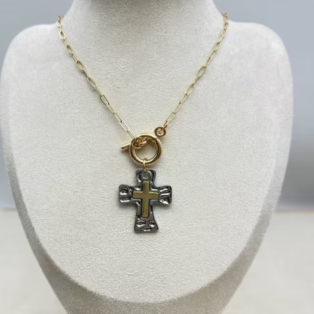 💕5/$15 Elegant Gold Cross Pendant Necklace, NEW